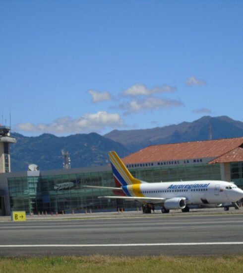 Cuenca Airport - Issue 44